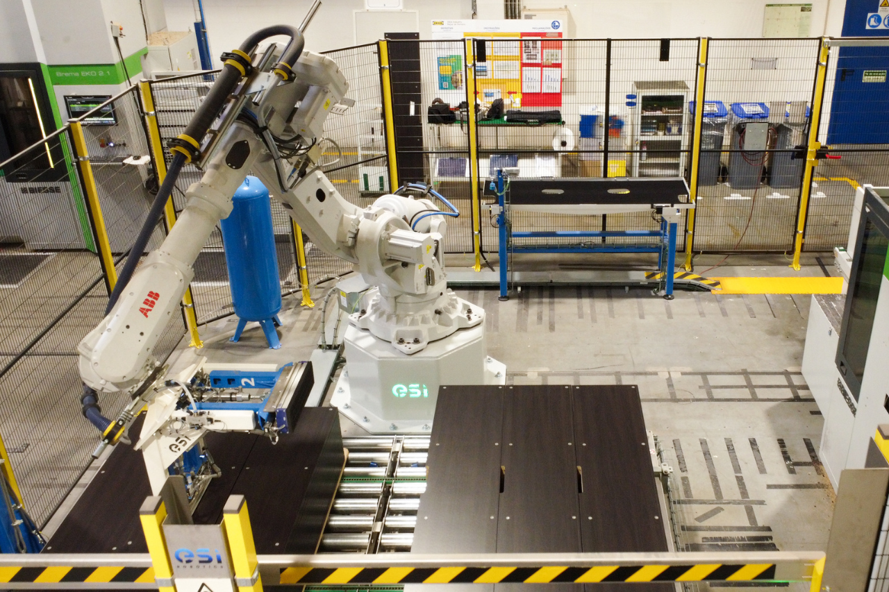 Solução Robotizada para Operações CNC