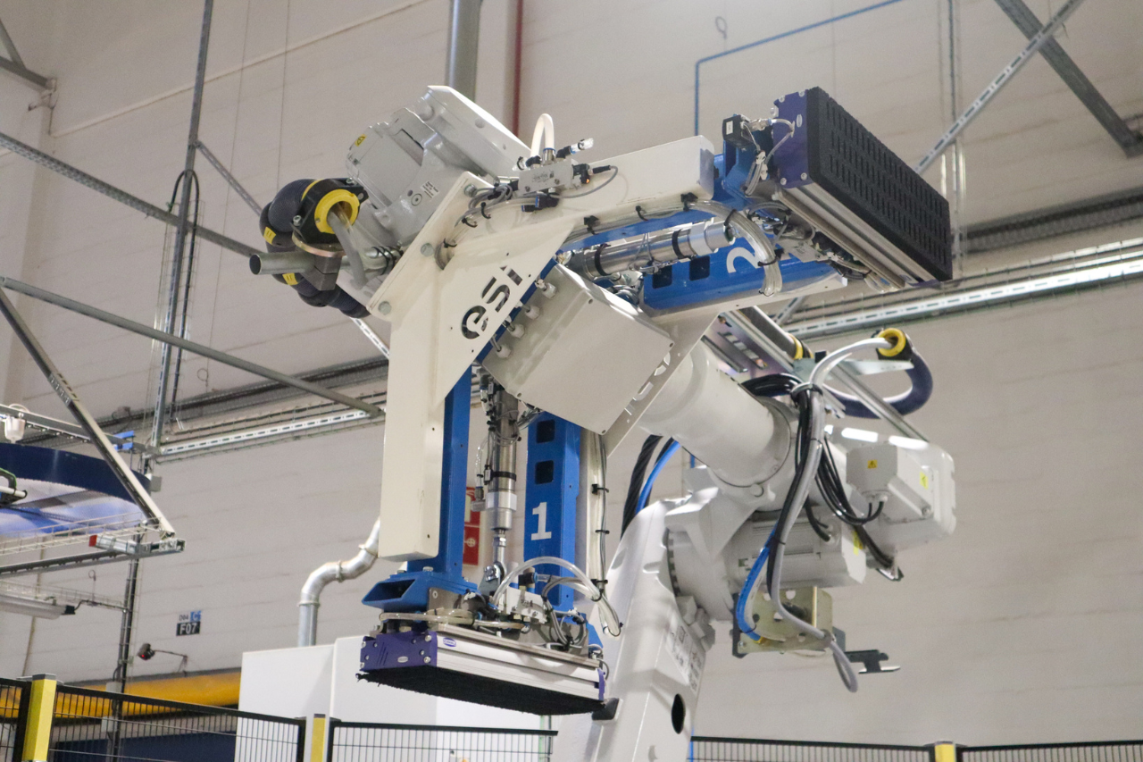 Solução Robotizada para Operações CNC 3